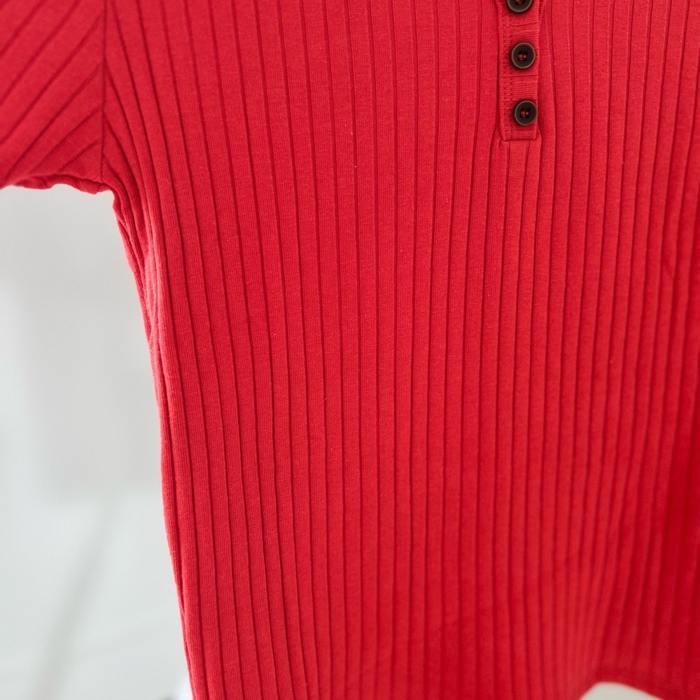 Cropped Rib Tee - Picture 3 of 4